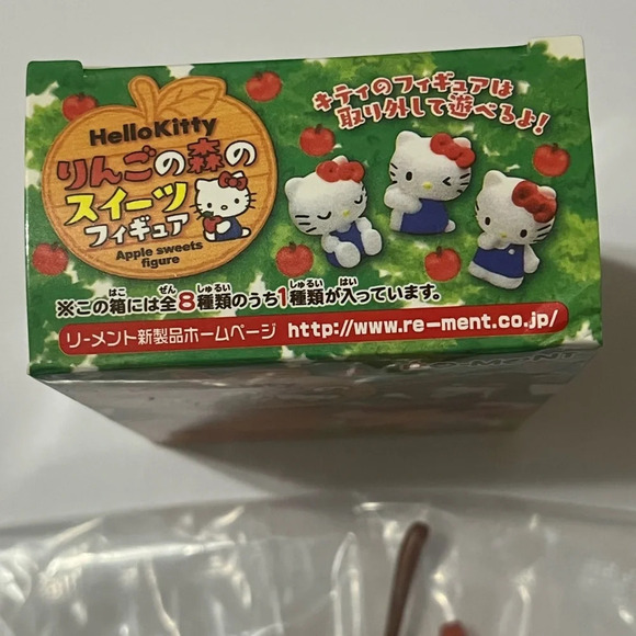 Hello Kitty 2017 Apple Sweets Rement Miniature Figure-Apple Jam - Picture 4 of 10